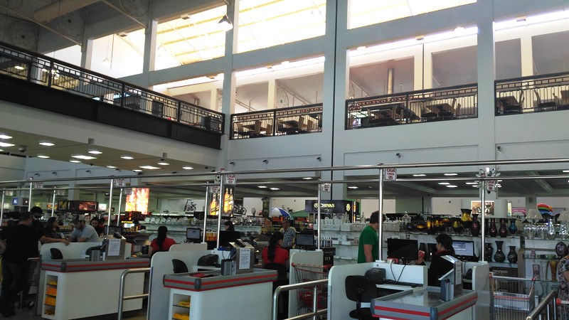 Interior do Shopping Queen Anne